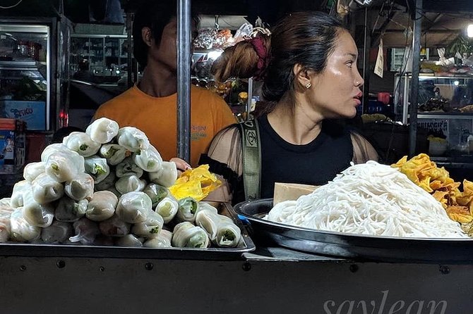 Phnom Penh Nightlife Street Food Tours - What the guides add to the evening