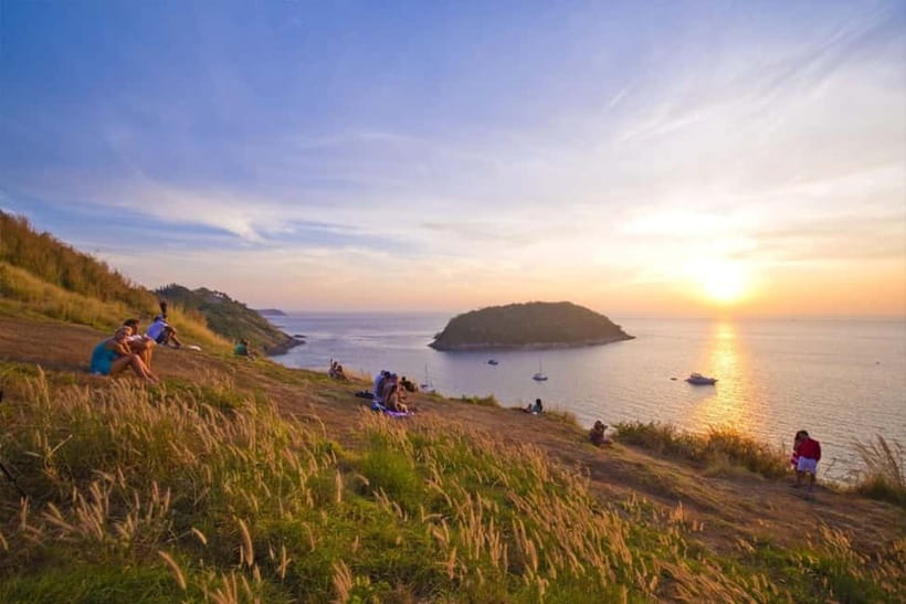 Phuket: Sunset, Beach, and Nightlife Tour with Local Food - Who will get the most from this evening