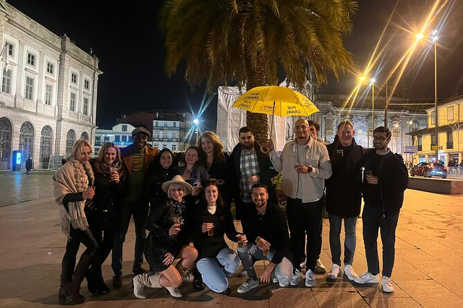 Porto Pubcrawl: 5h,7 Drinks,4 bars &Skip the line Club Entry - What makes this Porto night out worth considering