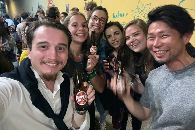 Porto Pubcrawl: 5h,7 Drinks,4 bars &Skip the line Club Entry - Weather, timing, and practical comfort