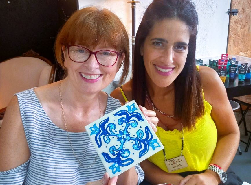 Porto: Tile Painting and Cocktails in Downtown Porto - Choosing a design without feeling stuck