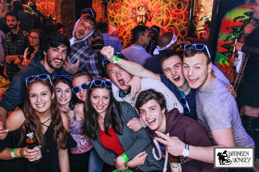 Prague: Pub Crawl with Unlimited Drinks, Bars & Club Entry - The two-hour open bar and what you actually get