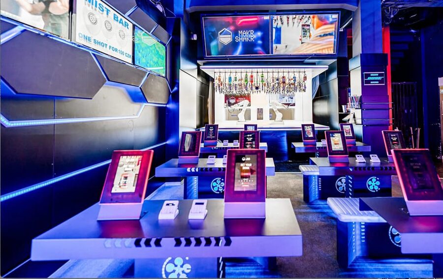 Prague: Robotic Bar Entry with a Drink Included - Languages, timing, and simple planning advice