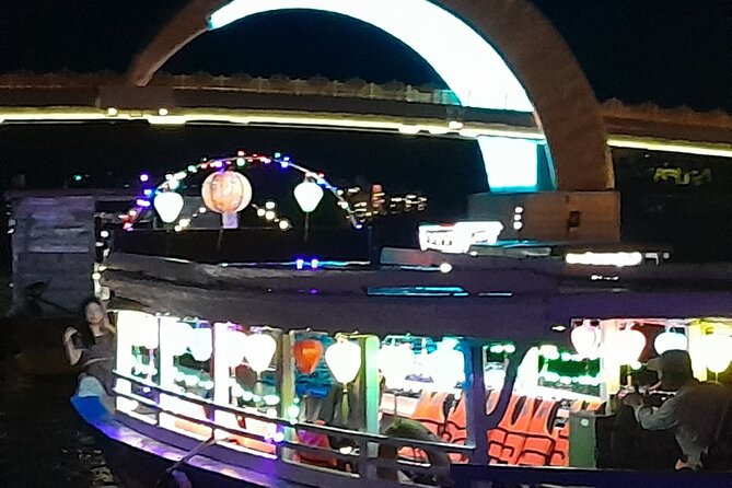 Private Bar On Lantern Boat in Thu Bon River - Who will enjoy this experience most