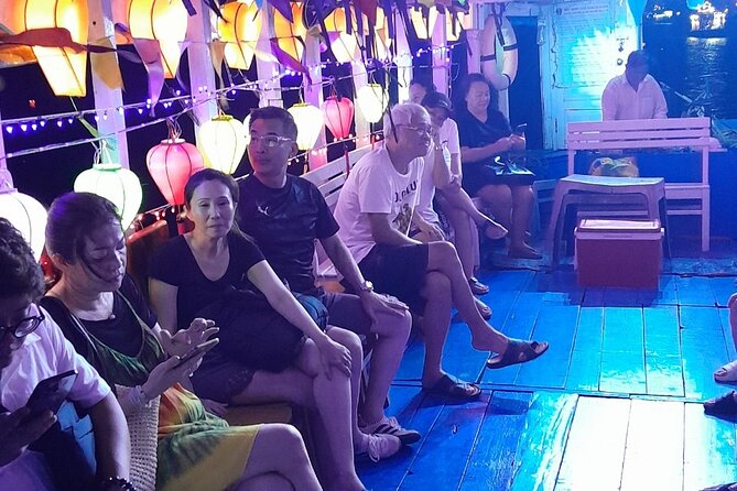 Private Bar On Lantern Boat in Thu Bon River - Booking details that affect your decision