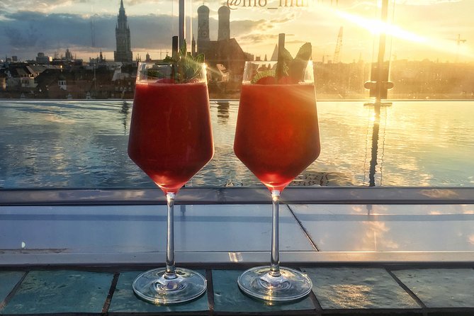PRIVATE - Best Munich Cocktail Tour - all inclusive - Starting near Viktualienmarkt with a welcome drink