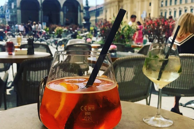 PRIVATE - Best Munich Cocktail Tour - all inclusive - Finishing at Marienplatz, Munich’s central stage