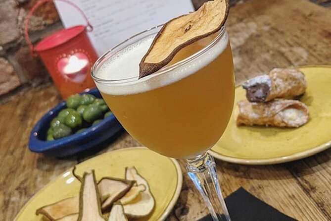 Private Cocktail Making Class in Manchester - Three cocktails, not just a demonstration