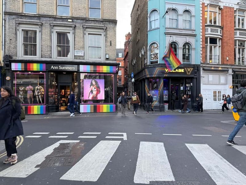 Private Secret Gay Bar Hopping Tour in Soho - What four hours on foot really means