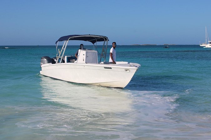 Private speed boat beach and bar hopping visiting Rose island - The Floating Bar and Local Beach Life