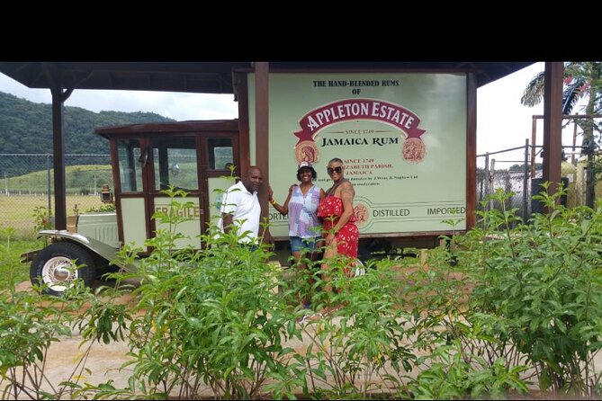 Private Transportation from Montego Bay to Appleton Estate & Pelican Bar - My verdict: book it for contrast, not speed