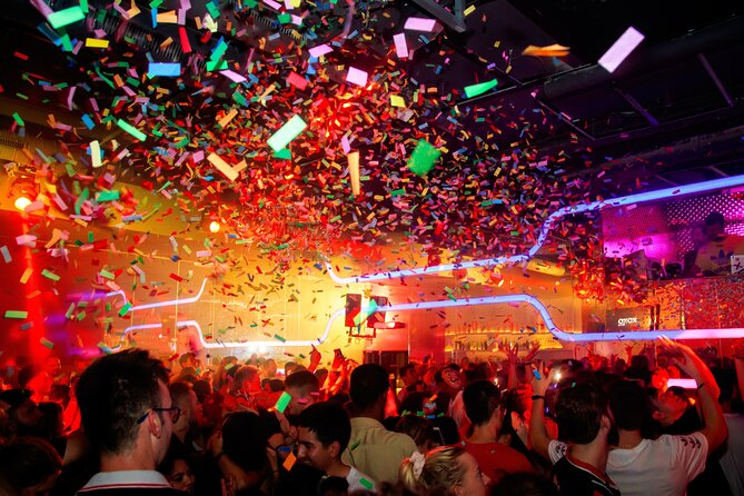 Pub Crawl + Party Night (3 Bars +VIP Entrance to a top Club ) - A Late Start at Alameda de Hércules