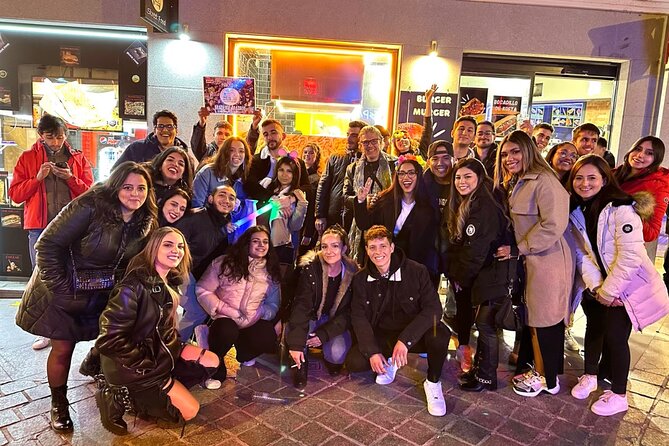 PUBCRAWL Bar and Party Route in Madrid - The guides make the social side work