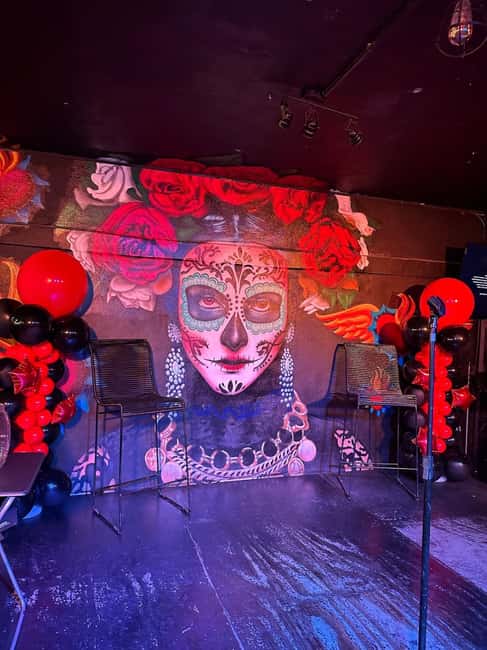 Puerto Vallarta: Cabaret Show with Cocktails & Costumes - Should you book La Catrina Cantina?