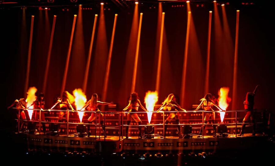 Punta Cana: Coco Bongo Nightclub Experience with Transfer - The show itself: confetti, tribute acts, and fast changes
