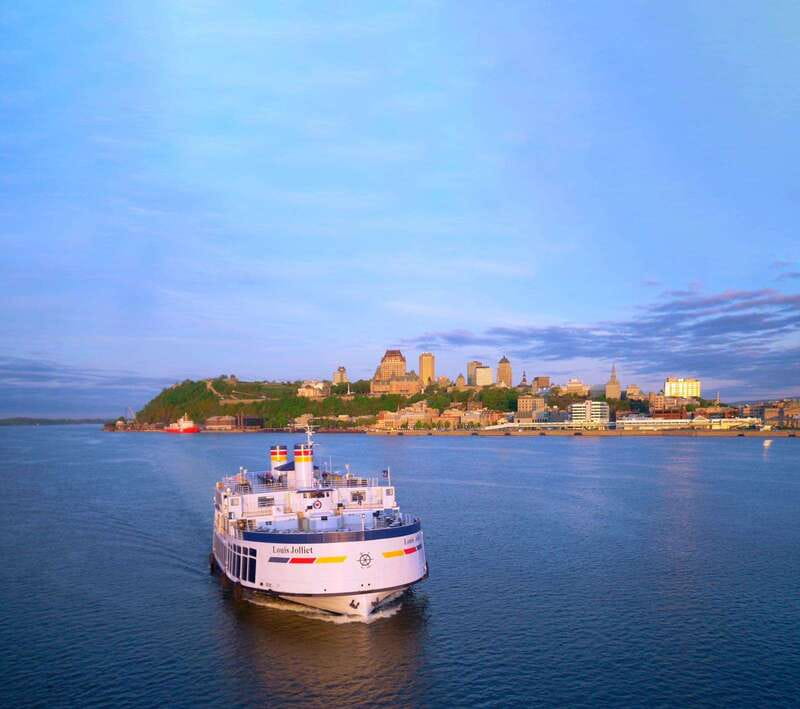 Québec City: 2-Hour Cocktail & DJ Evening Cruise - A nighttime view of Québec City from the St. Lawrence