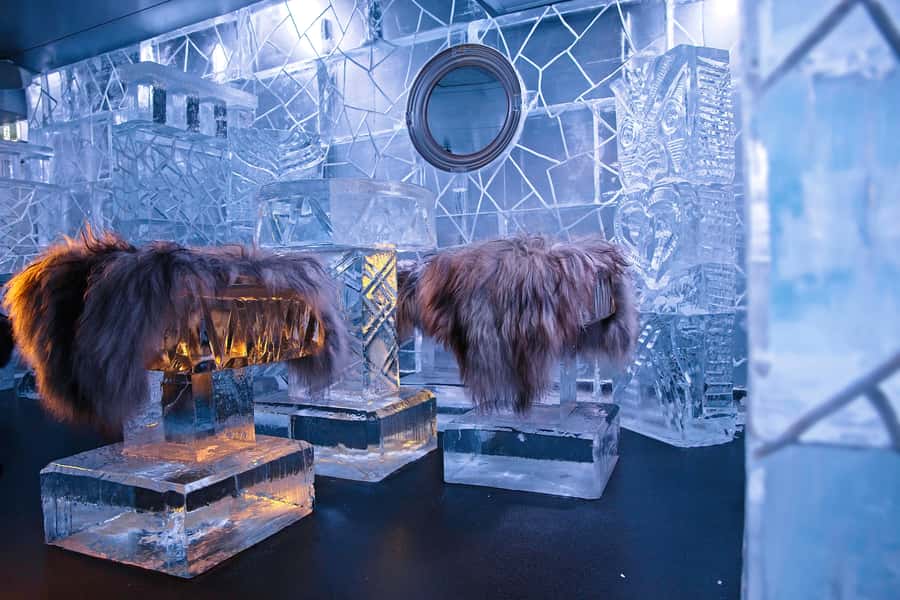 Queenstown: Ice Bar Entry with Warm Winter Gear and Drink - The best time to fit it into your Queenstown plans