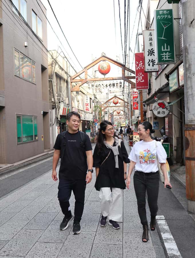 Retro Yokohama Bar Hopping 101 Tour in Noge_3hrs - A small group led by Hitomy