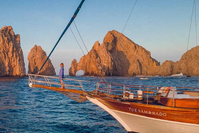Romantic Sailboat Sunset: Live Music, Premium Bar & Dinner -Cabos - Who should book this Cabo sunset sail?