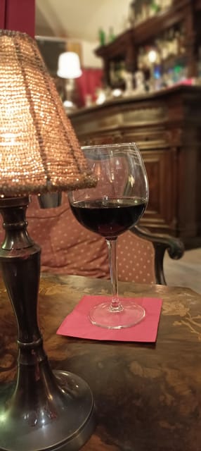 Rome: Wine and Food Tasting Experience at Speakeasy - The food pairings are more than decoration