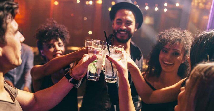 Salzburg: Pubcrawl Tour through best Bars and Clubs in Town - The group matters as much as the bars
