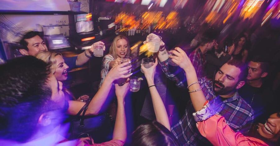 San Diego: Club Crawl - Checking in at American Junkie at 9:00 pm