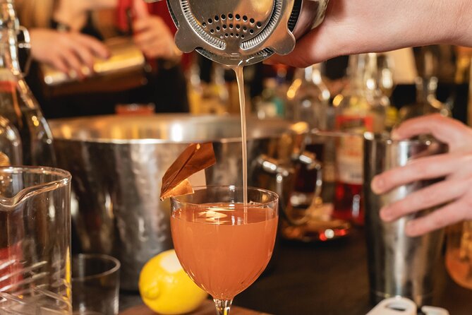 San Francisco Whiskey Cocktail Class: Views and City History - What happens during the 80-minute class