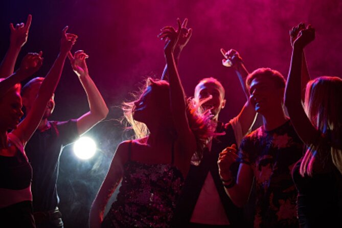 Santa Monica Bar & Club Crawl - The final nightclub and the 10:30 pm handoff