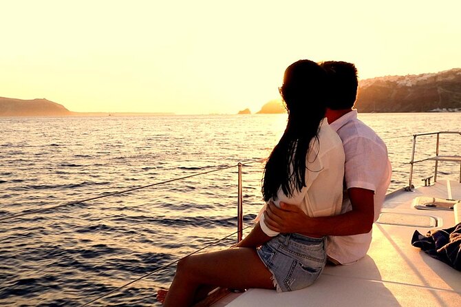 Santorini Catamaran Cruise with Greek Meal, Open-Bar and Sunset - Santorini looks different from the water
