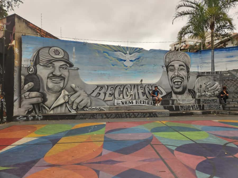 São Paulo: Bar and Street Art Crawl with Local Guide - The final stop and the relaxed finish