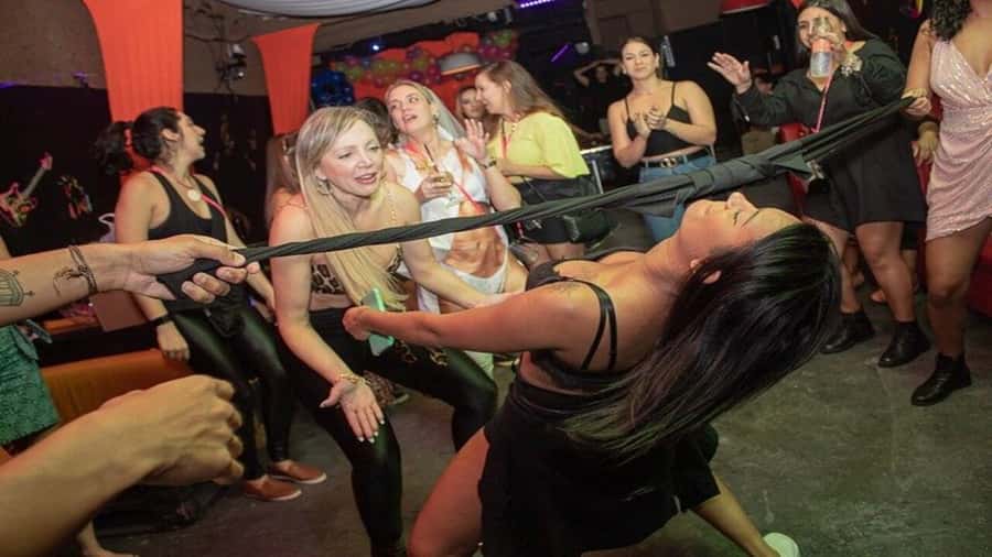 São Paulo Nightlife: Pub Crawl in the City that Never Sleeps - Key points to know before booking
