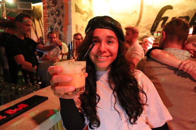 Saturday Night Pub Crawl for Professionals in Vienna, Austria - The final hour at Kaktus Club