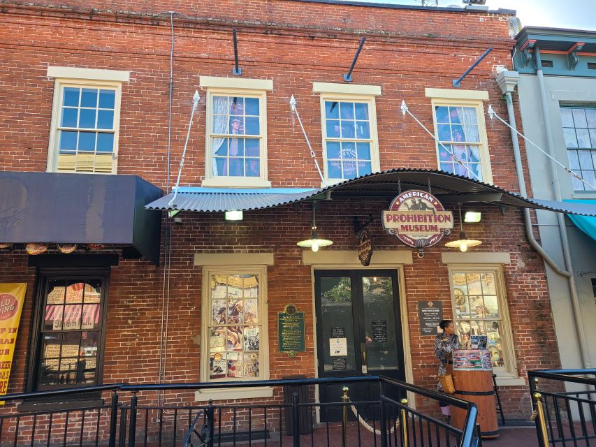 Savannah: Cocktail Class at American Prohibition Museum - The instructors bring the class to life