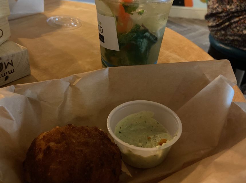 Savannah: Walktails and Bar Bites - Four cocktails, four different stops