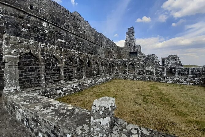 Sean's Bar, Athlone Castle and Clonmacnoise Monastery - Why this private Galway day trip works