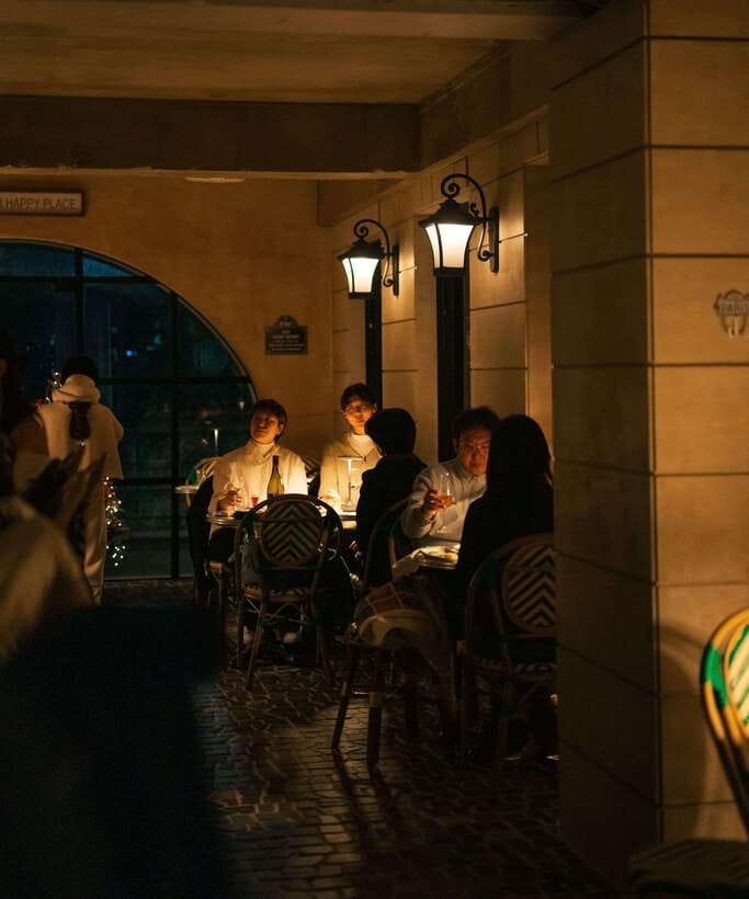 Seoul: Cinderella Bar, Sip in Seongsu's Shoemaking Legacy - Why a cocktail arrives in a shoe