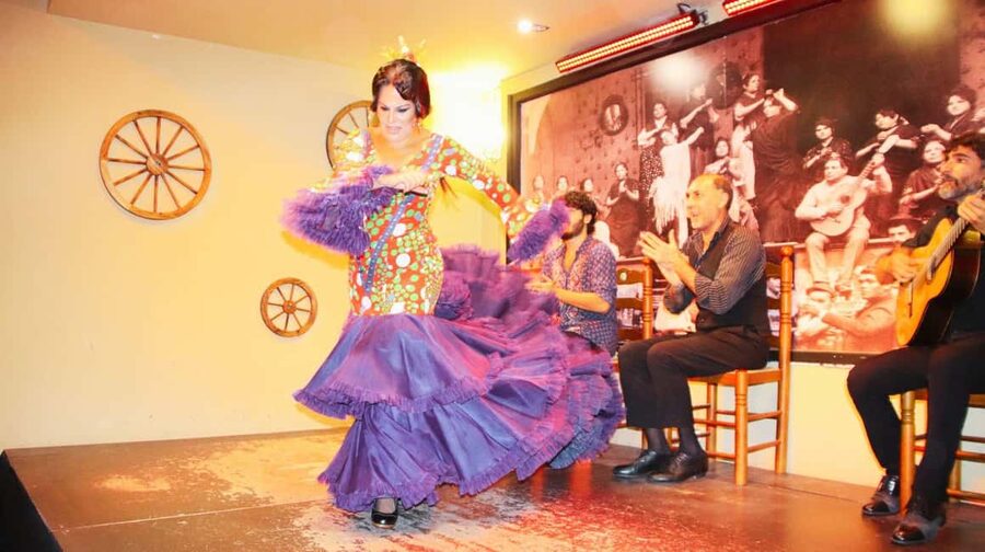 Seville: Flamenco Show & Cocktail Experience - Choosing between the drink and upgraded packages