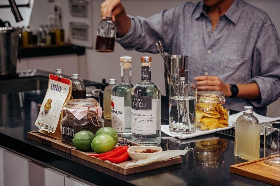 Shake & Savor: Coffee-Themed Cocktails from Việt Nam - Who will enjoy this evening activity?