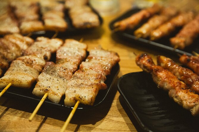 Shinjuku Izakaya and Golden Gai Bar Hopping Tour - The guide makes the biggest difference