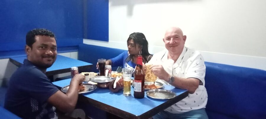 South Bombay Bar Live Tour 2 hours - Why South Bombay works well after dark