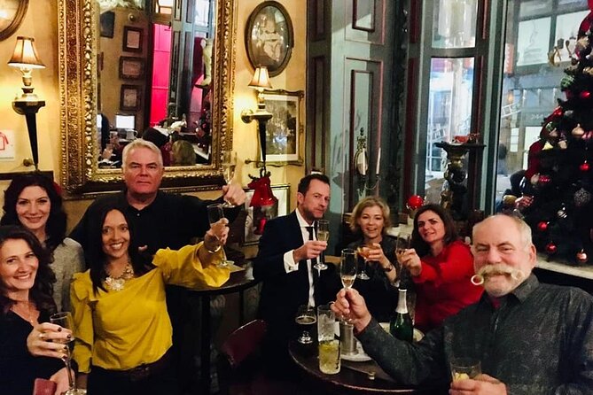 Speakeasy Drinks and Prohibition History Tour NYC - The first stop: the closest thing to a classic speakeasy