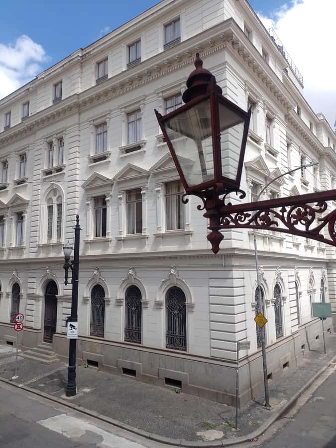 Special tour 8 hour (walking tour + nightlife ) - Riding the metro into the old city