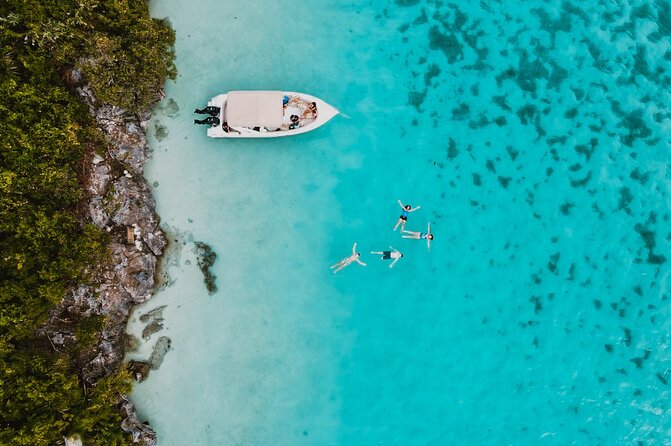 Speedboat Ile aux Cerfs + GRSE Waterfall, BBQ and Bar - BBQ lunch and the value of the package