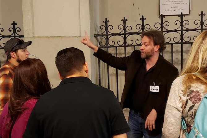 Spirits: New Orleans Cocktail & Ghost Tour - Meeting John at 523 St Ann Street