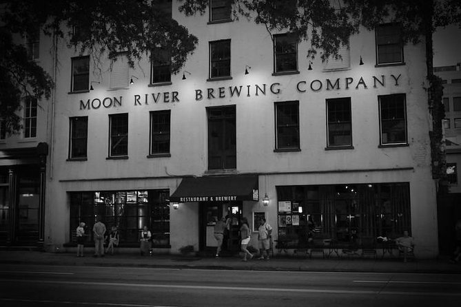 Spirits with Spirits Happy Hour Walking Bar Pub Crawl - The Marshall House and Civil War ghosts