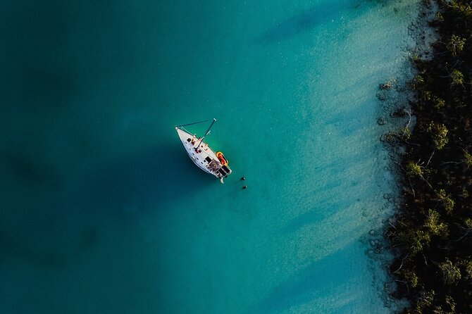 Sunset Sailing Tour in Bacalar with Outdoor Bar and Lunch - Starting at 2:00 p.m. in Bacalar