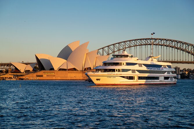 Sydney Cocktail Harbour Bar Cruise with Charcuterie Board - At a glance