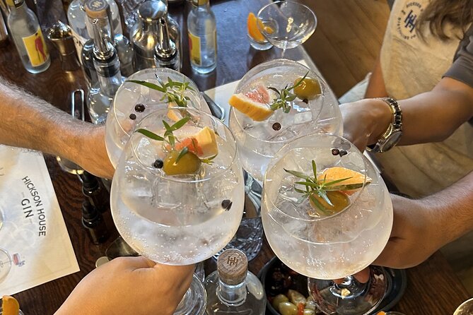 Sydney's Secret Bars Nightlife Tour - The guides shape the whole evening