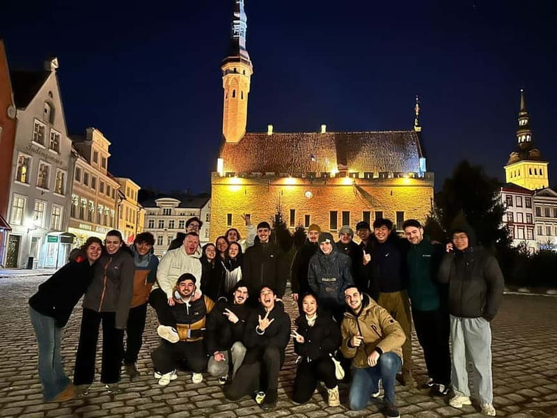 Tallinn: Bar Crawl with Shots, Beer, and Nightclub Entry - The guides set the tone