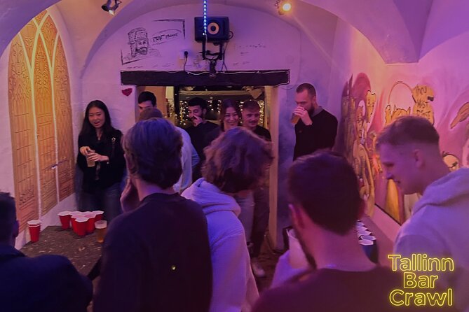Tallinn Old Town Bar-Hopping - free shots, discounts & club - Labor is the final bar before the club